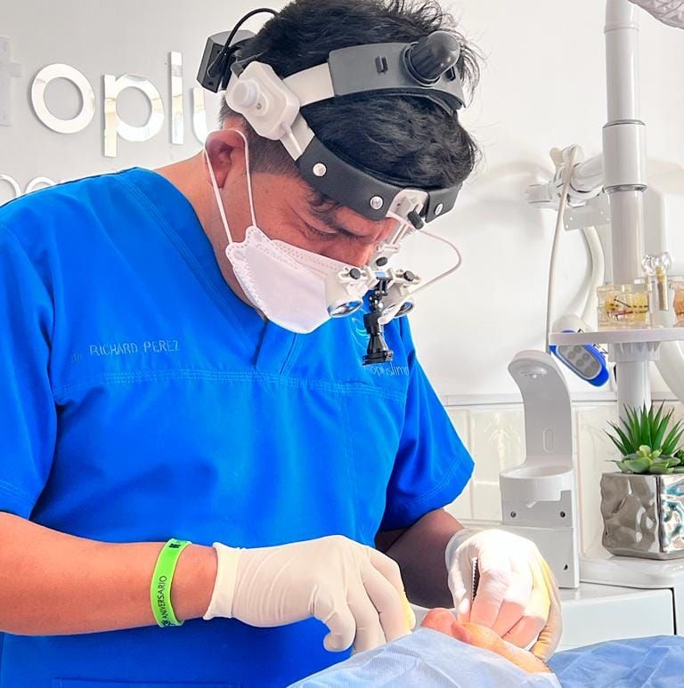 Dr. Richard Pérez